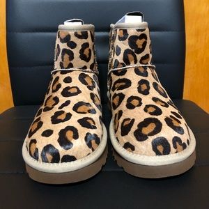 UGG Leopard Print Genuine Calf Hair Classic Mini Boots (Women - Size 5)